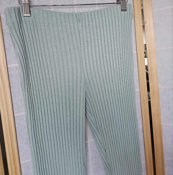 Zara ribbed flare pants - Picture 3 of 6